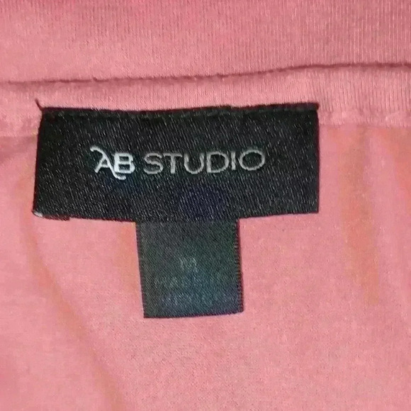 AB STUDIO TOP SIZE M Pink Short Sleeve Ruffled - Picture 5 of 5